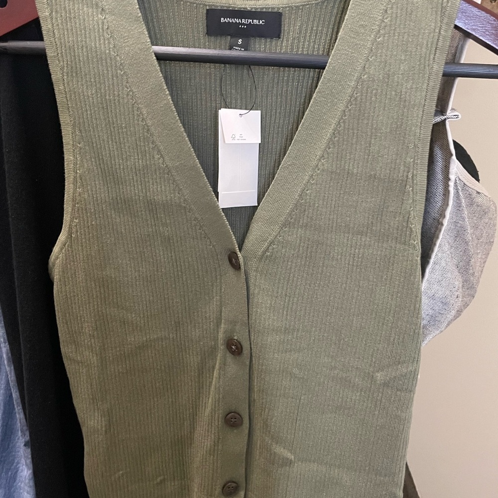Banana Republic Olive Green Sleeveless Cardigan